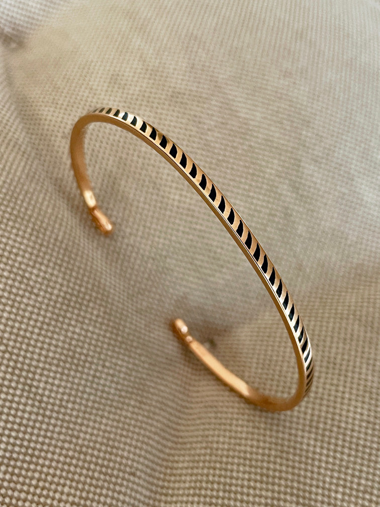 DEZSO by Sara Beltran 18k Rose Gold Jali Shark Fin Cuff Bracelet