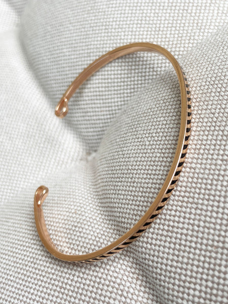 DEZSO by Sara Beltran 18k Rose Gold Jali Shark Fin Cuff Bracelet