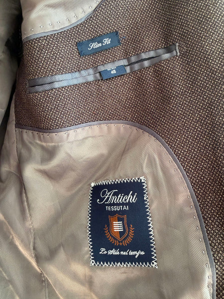 Pre-Loved Men's Slim Fit Taupe Blazer • (Size 12)