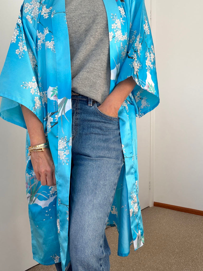Pre-Loved Silky Turquoise Kimono • Free Size