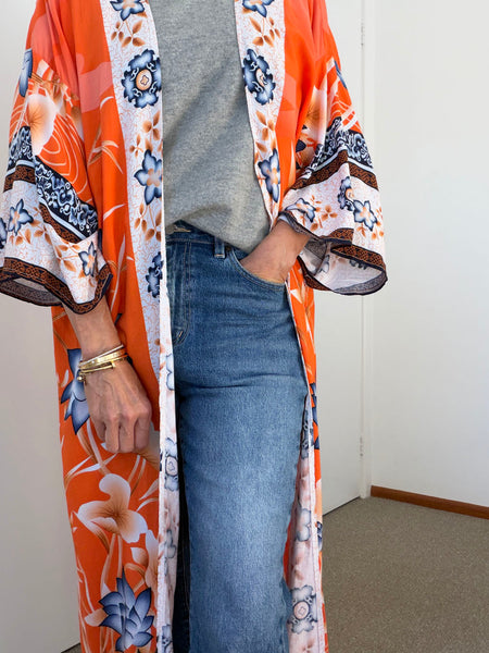 Pre-Loved Long Orange Duster/Kimono • Free Size
