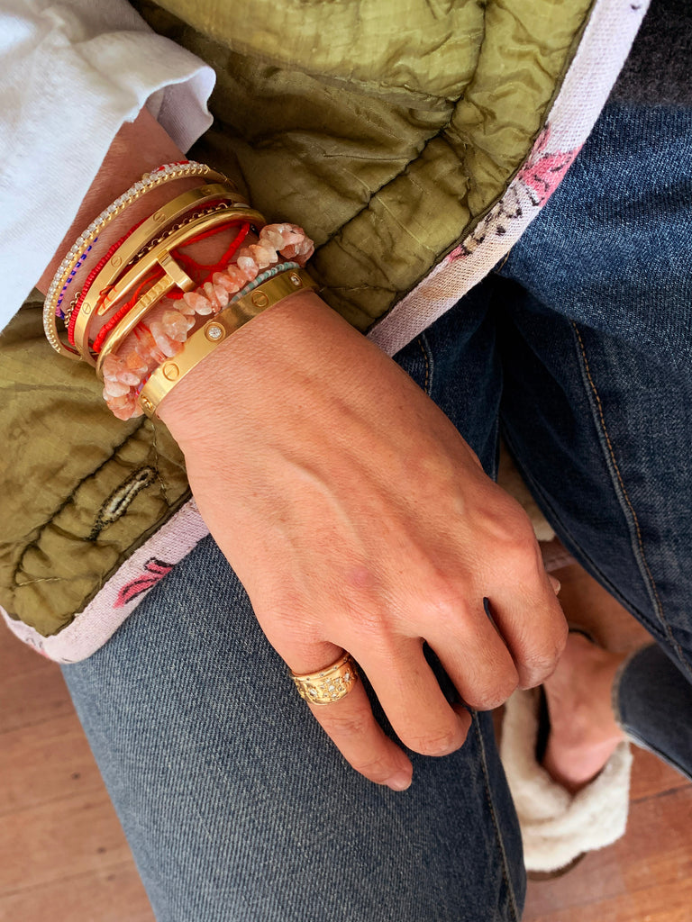 Cleansing bracelet shop