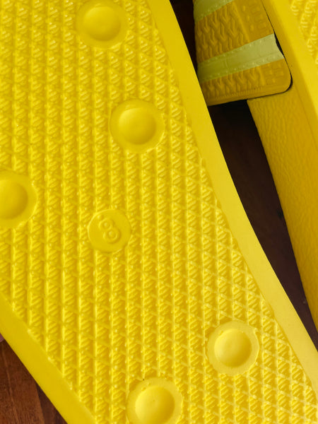 Adidas Adilette Slides • (Brand/Mens Size 8)