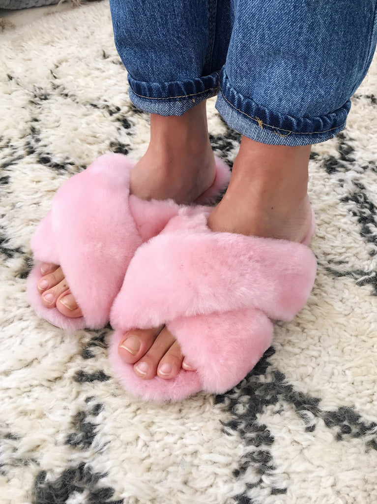 Shearling Mayberry Slides Baby Pink Table Tonic